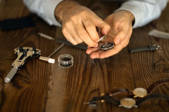 Czym są manufaktury zegarków?